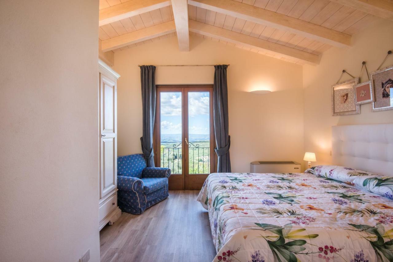 Casa Vacanze Squarcialupi Castellina in Chianti Exterior foto